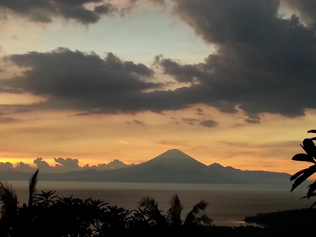 The Puncak Lombok Hotel Senggigi Exterior photo