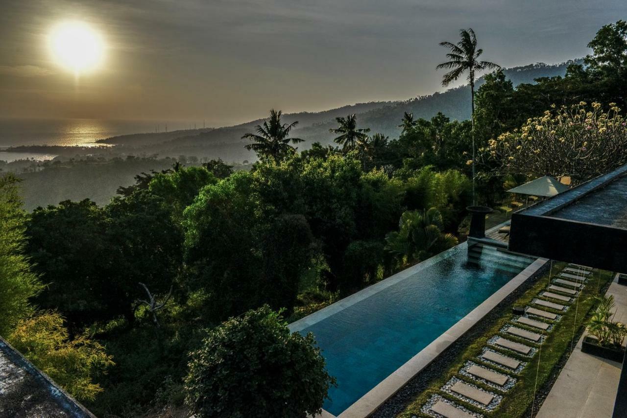 The Puncak Lombok Hotel Senggigi Exterior photo